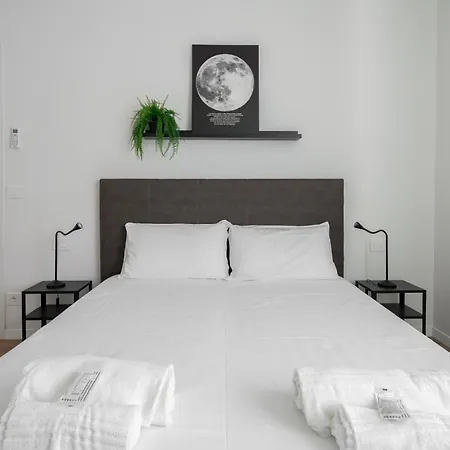 Apartment Carducci Modern By Wonderful Italy
