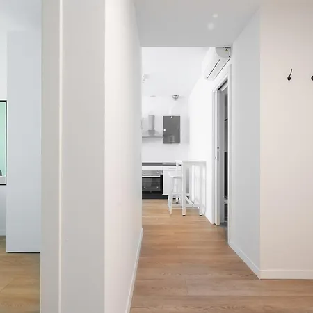 Apartment Carducci Modern By Wonderful Italy